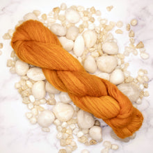 Load image into Gallery viewer, Wulfenite