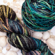 Load image into Gallery viewer, Labradorite